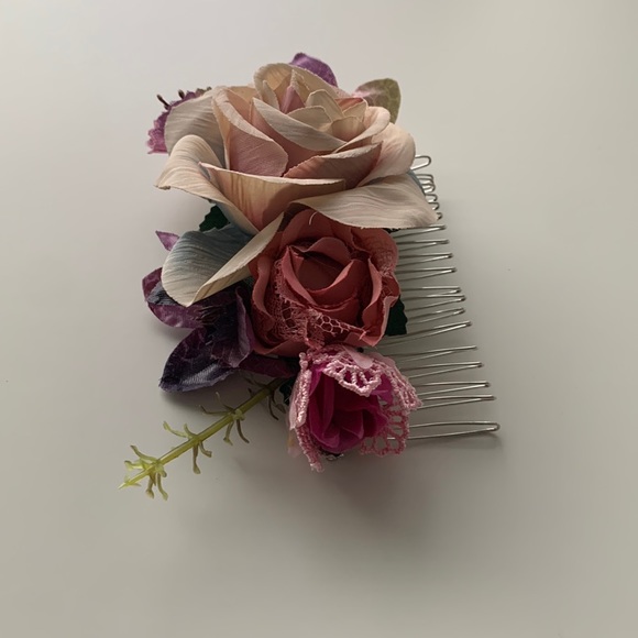 New fashion head comb. Artificial flower hair accessories. - Picture 5 of 6